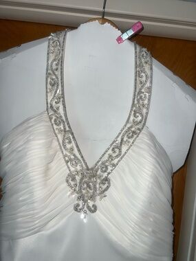 Vintage 2007 Oleg Cassini Beaded V-Neck Wedding Dress in pristine condition!
